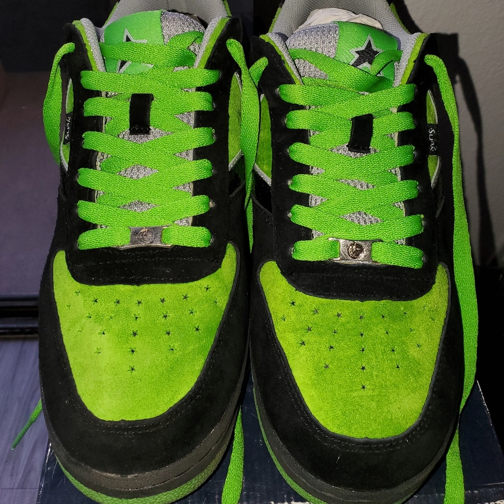 Sneakers